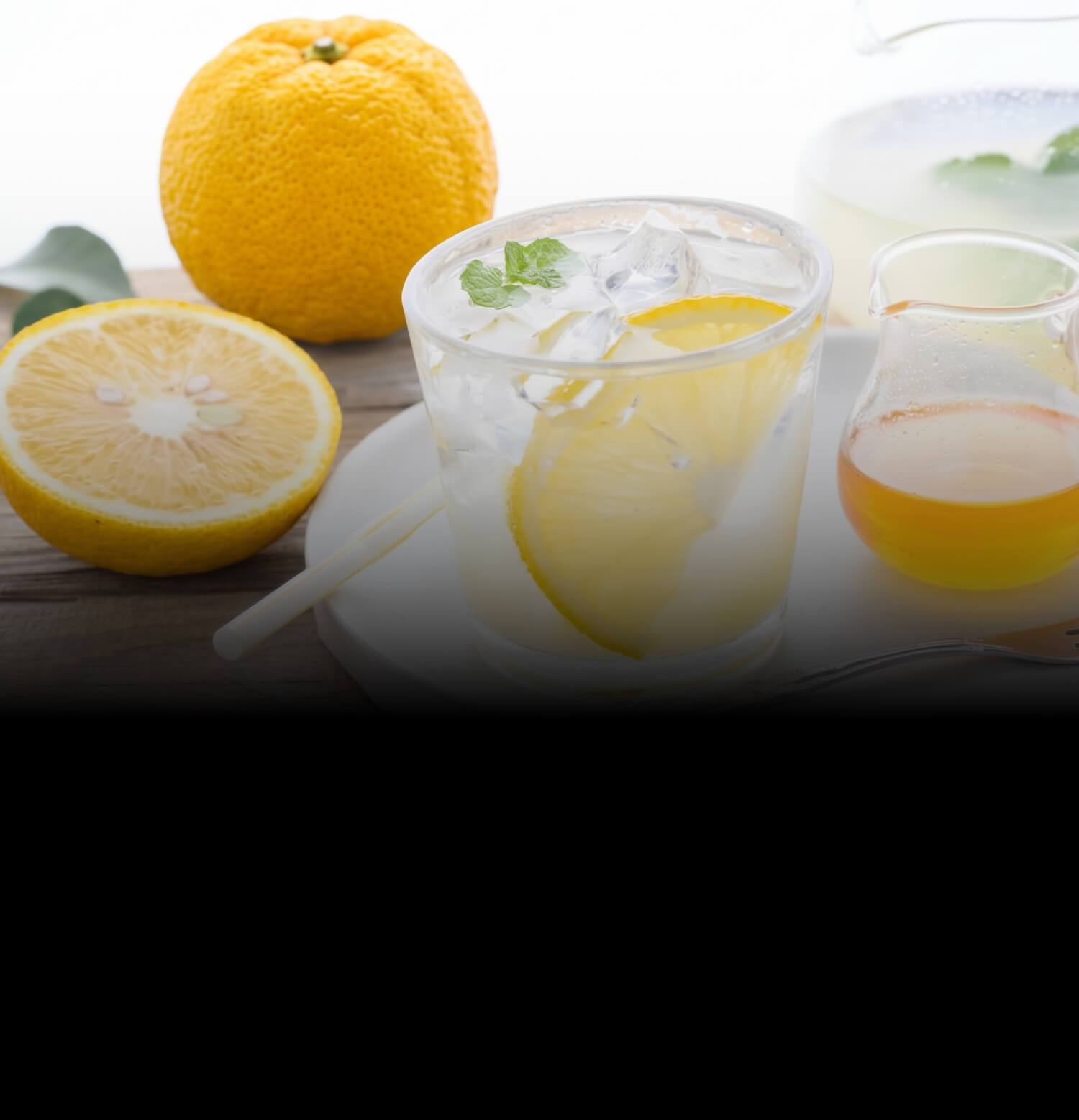 01 / 100% YUZU JUICE